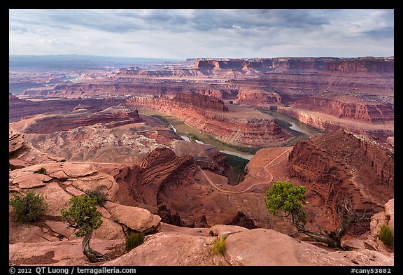 Gooseneck of the Colorado River from Dead Horse Point. Canyonlands National Park (color)
