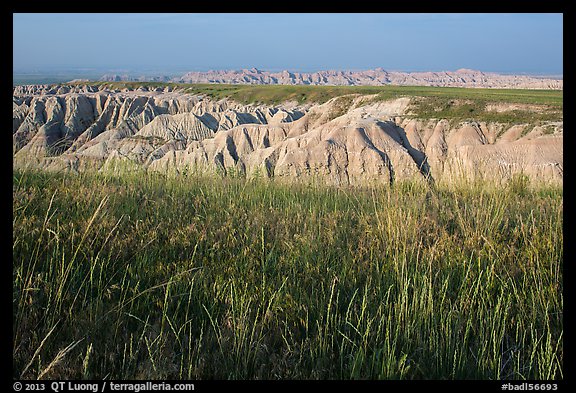 Mixed grass prairie alternating with badlands. Badlands National Park (color)