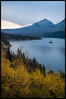 Saint Mary Lake and Wild Goose Island in autumn. Glacier National Park, Montana, USA.