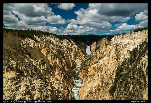 Grand Canyon of the Yellowstone from Artists Point. Yellowstone National Park (color)