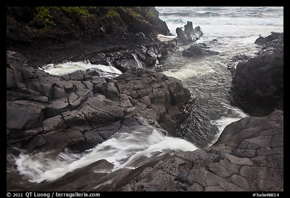 Pipiwai Stream flowing into ocean, Kipaluhu. Haleakala National Park, Hawaii, USA.