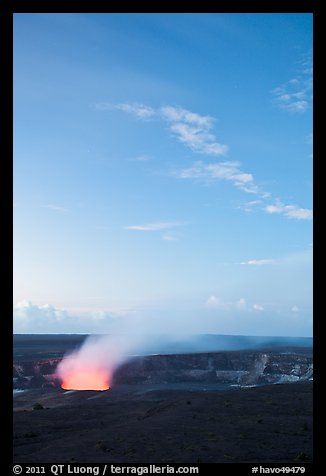 Volcanic plume, Halemaumau crater, Kilauea. Hawaii Volcanoes National Park, Hawaii, USA.