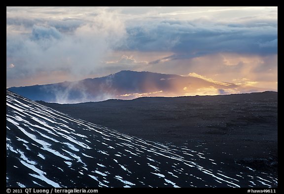 Volcanic mountains and clouds at sunset. Mauna Kea, Big Island, Hawaii, USA