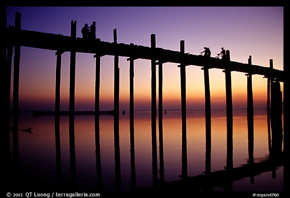 U Bein bridge at sunset, Amarapura. Mandalay, Myanmar (color)