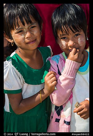 Two young friends, Nyaung Shwe. Inle Lake, Myanmar (color)