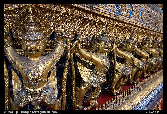 Classical thai figures in Wat Phra Kaew. Bangkok, Thailand (color)