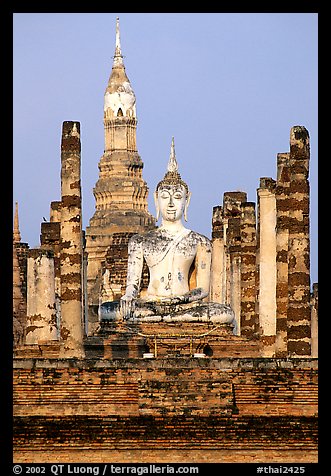 Wat Mahathat, morning. Sukothai, Thailand (color)