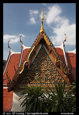Gilded temple roof, Phu Kaho Thong. Bangkok, Thailand (color)