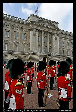 Musicians of the guard during the guard mounting in front of Buckingham Palace. London, England, United Kingdom