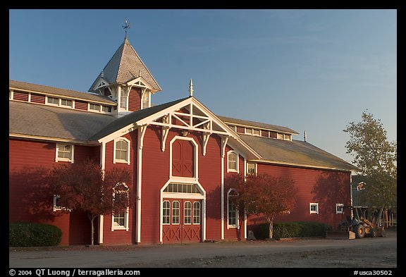 Red Barn, late afternoon. Stanford University, California, USA