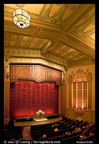 Organist playing during intermission in Stanford Theatre. Palo Alto, SF Bay area, California, USA