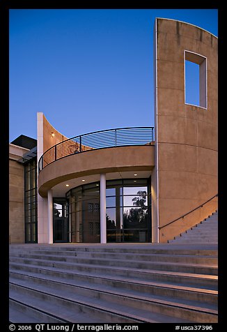 Cantor Center for Visual Arts at dusk. Stanford University, California, USA