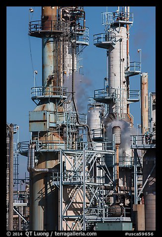 Process unit, refinery, Manhattan Beach. Los Angeles, California, USA (color)