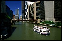 Chicago River and tour boat. Chicago, Illinois, USA