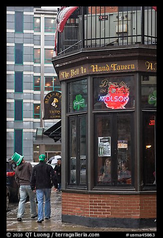 Tavern, oldest in the country. Boston, Massachussets, USA (color)