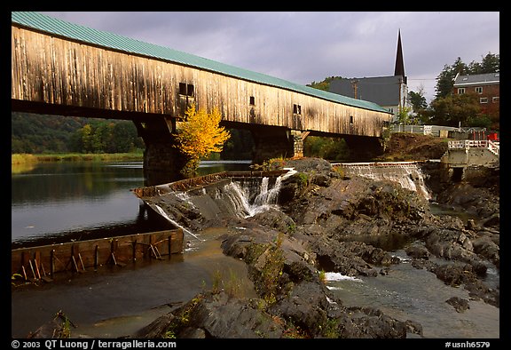 Triple-arch covered bridge, Bath. New Hampshire, USA (color)