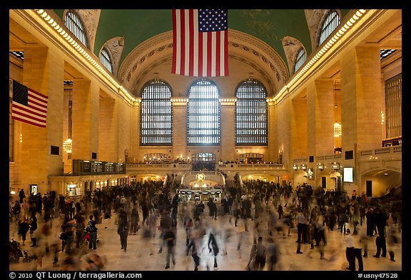 Dense crowds in  main concourse of Grand Central terminal. NYC, New York, USA (color)