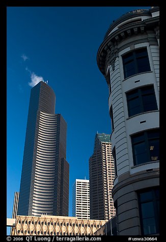 Skyscrapper and vintage buiding. Seattle, Washington