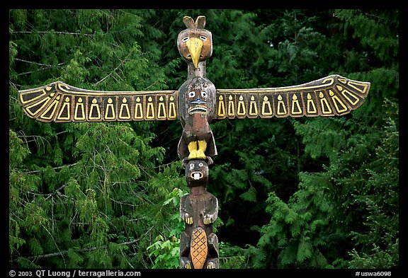 Totem Pole carved by native tribes, Olympic Peninsula. Olympic Peninsula, Washington