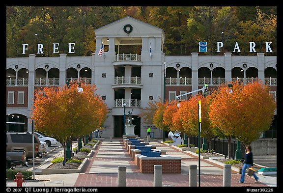 Parking structure and fall colors. Hot Springs, Arkansas, USA (color)
