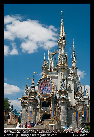 The Cinderella Castle, centerpiece of Magic Kingdom Theme Park. Orlando, Florida, USA