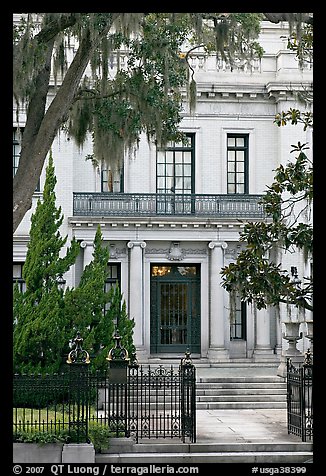 Mansion facade. Savannah, Georgia, USA (color)