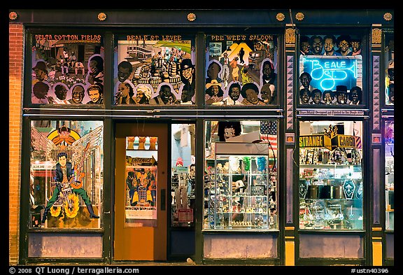 Store on Beale Street by night. Memphis, Tennessee, USA