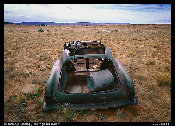 Car wreck. Arizona, USA (color)