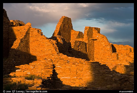 Walls at sunset, Pueblo Bonito. Chaco Culture National Historic Park, New Mexico, USA (color)