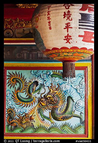 Lantern and ceramic dragon, Ha Chuong Hoi Quan Pagoda. Cholon, District 5, Ho Chi Minh City, Vietnam