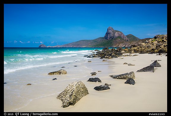 White sands and rocks, Nhat Beach. Con Dao Islands, Vietnam (color)