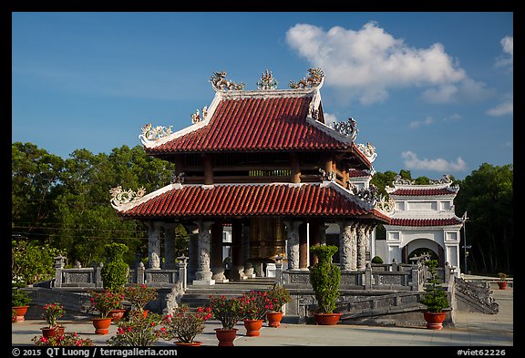 Shrine, Hang Duong Cemetery. Con Dao Islands, Vietnam (color)