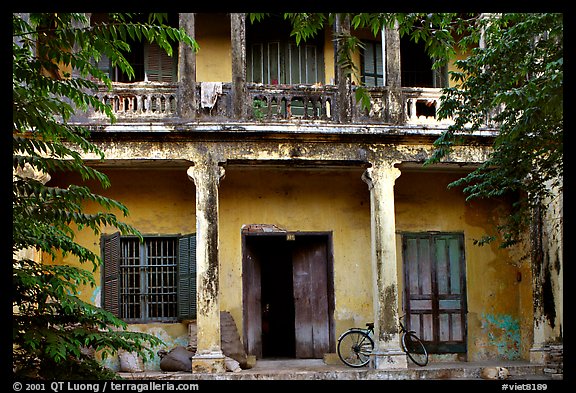 Old house, Hoi An. Hoi An, Vietnam (color)