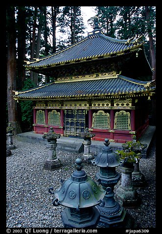 Urns and pavilion. Nikko, Japan