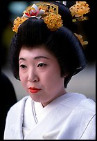 Bride with traditional make-up. Tokyo, Japan (color)