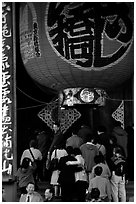 Huge lantern at the entrance of the Senso-ji temple, Asakusa. Tokyo, Japan (black and white)