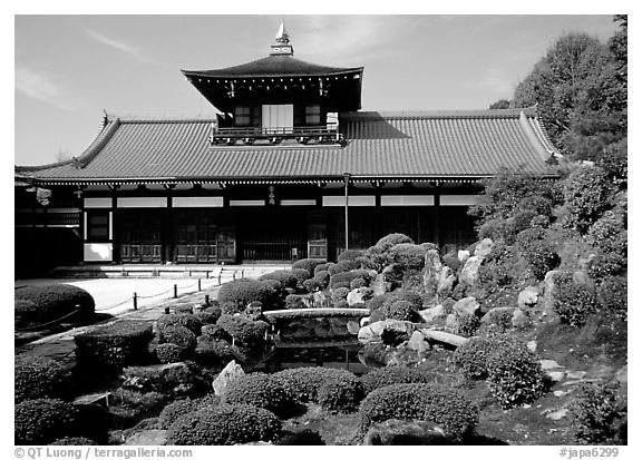 Garden and subtemple, Tofuju-ji Temple. Kyoto, Japan (black and white)