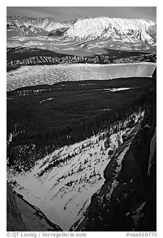 Valley along the David Thompson highway in winter. Banff National Park, Canadian Rockies, Alberta, Canada