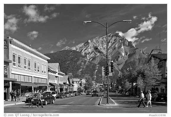 Banff Avenue and Cascade Mountain, mid-morning. Banff National Park, Canadian Rockies, Alberta, Canada