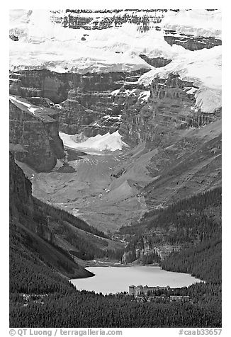 Lake Louise and Chateau Lake Louise at the base of Victorial Peak. Banff National Park, Canadian Rockies, Alberta, Canada (black and white)