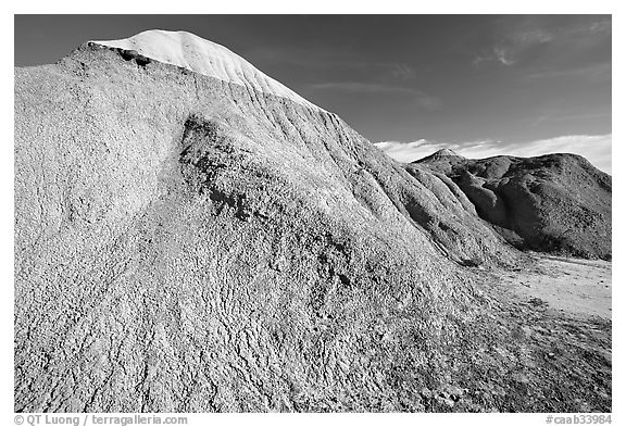Mudstone with popcorn rock containing smectites, Dinosaur Provincial Park. Alberta, Canada (black and white)