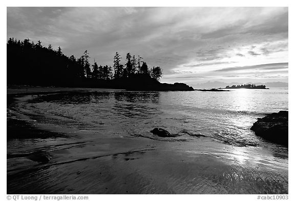 Half-moon bay, late afternoon. Pacific Rim National Park, Vancouver Island, British Columbia, Canada