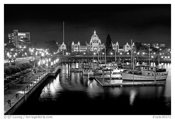 Inner harbor and parliament at night. Victoria, British Columbia, Canada