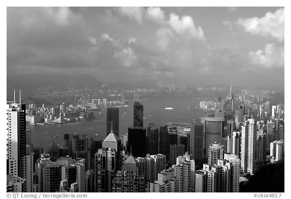 View from Victoria Peak, late afternoon. Hong-Kong, China (black and white)