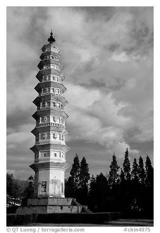 One of the two 10-tiered pagodas flanking Quianxun Pagoda. Dali, Yunnan, China (black and white)