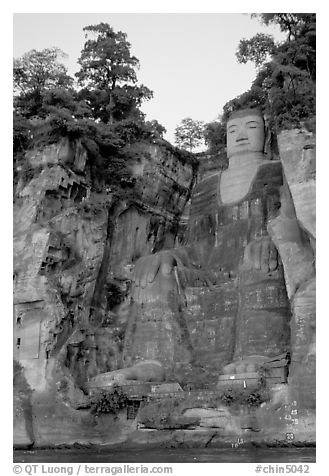 Da Fo (Grand Buddha) seen from the river. Leshan, Sichuan, China (black and white)