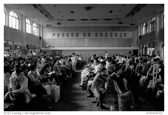 Waiting at the Panzhihua (Jingjiang) train station.  (black and white)