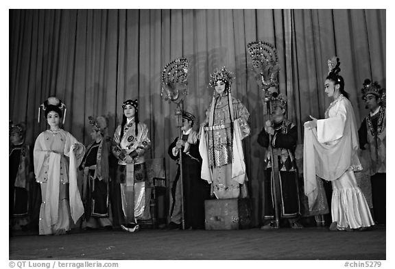 Sichuan opera scene. Chengdu, Sichuan, China (black and white)