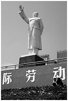 Statue of Mao Ze Dong. Chengdu, Sichuan, China (black and white)