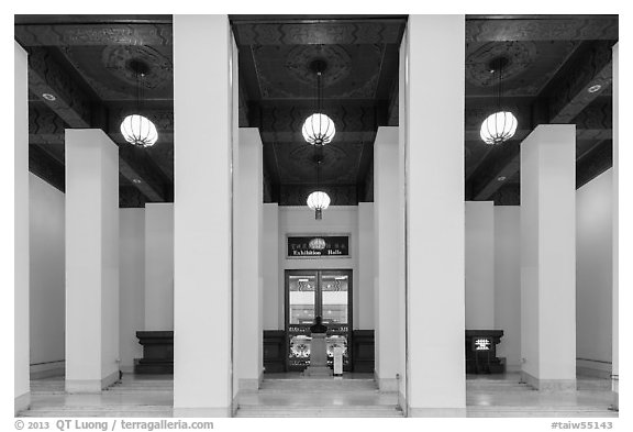 Inside Chiang Kai-shek Memorial Hall. Taipei, Taiwan (black and white)
